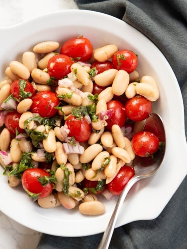 How To Make Tomato And White Bean Salad With Basil - Two Lucky Spoons