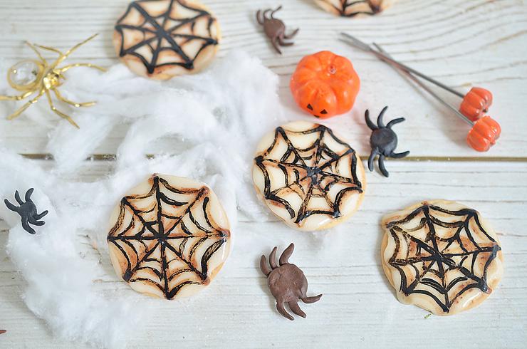 Halloween Spider Web Cookies